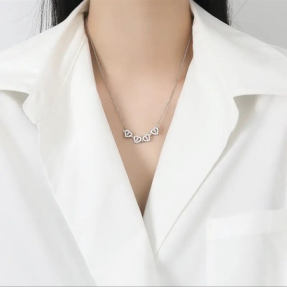 Cubic Zircon Transformative Pendant necklace - Picture 2 of 2